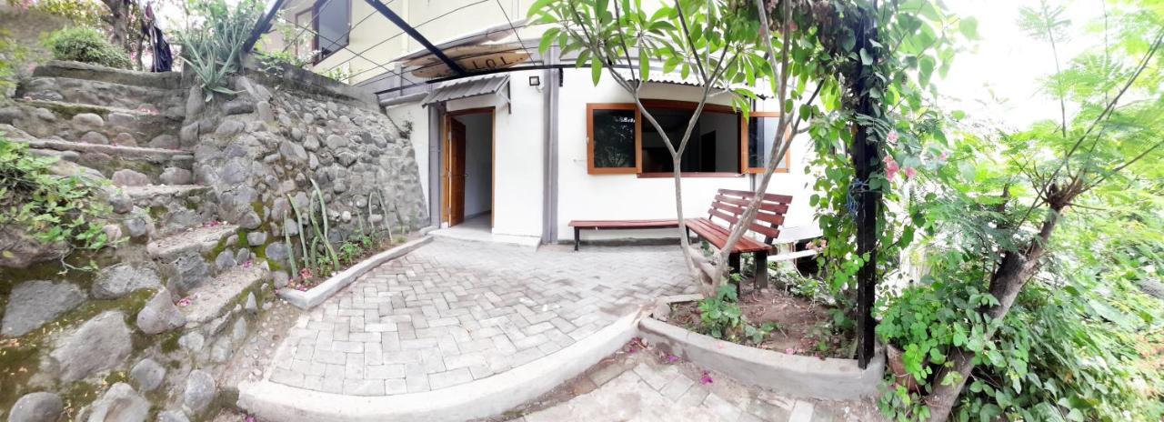 Merdeka House Maluk Εξωτερικό φωτογραφία