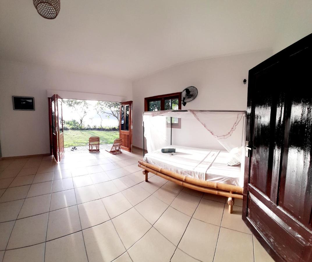 Merdeka House Maluk Εξωτερικό φωτογραφία