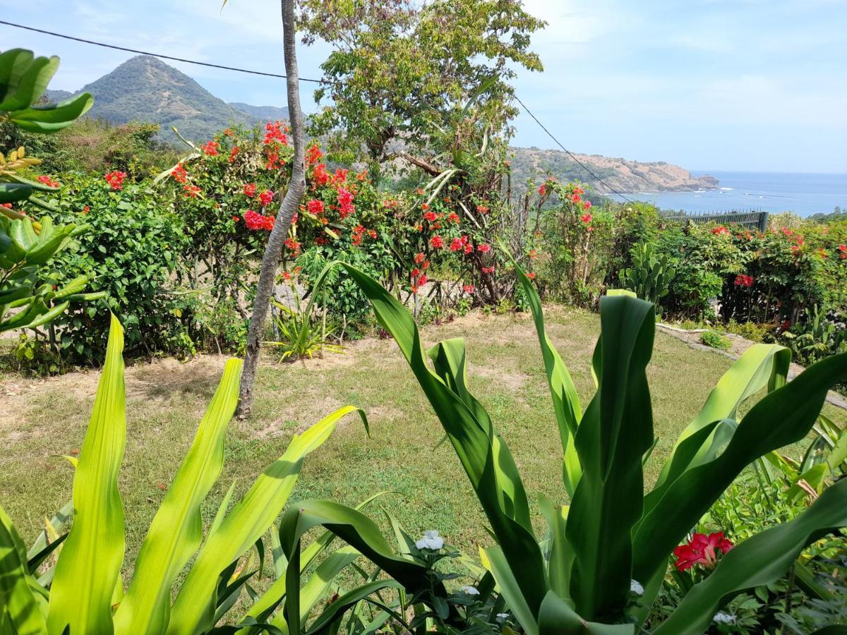 Merdeka House Maluk Εξωτερικό φωτογραφία